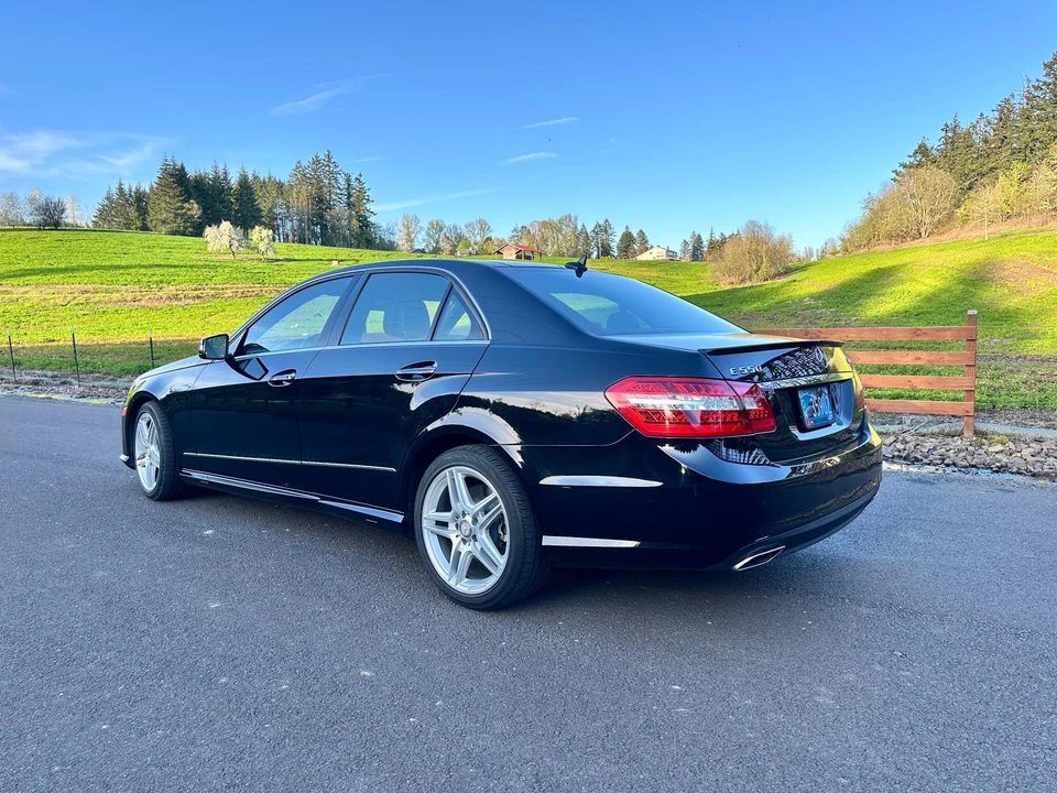 2011 Mercedes-Benz W212 E-Class - Image 15 of 31