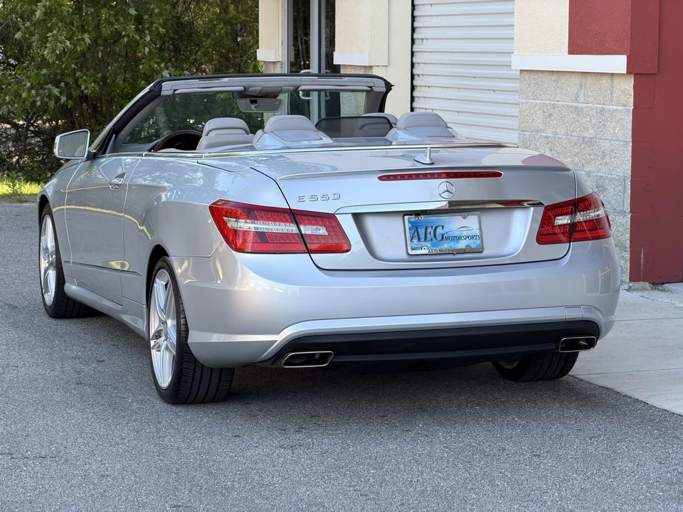 2011 Mercedes-Benz C207/A207 E-Class Coupe & Convertible - Image 11 of 31
