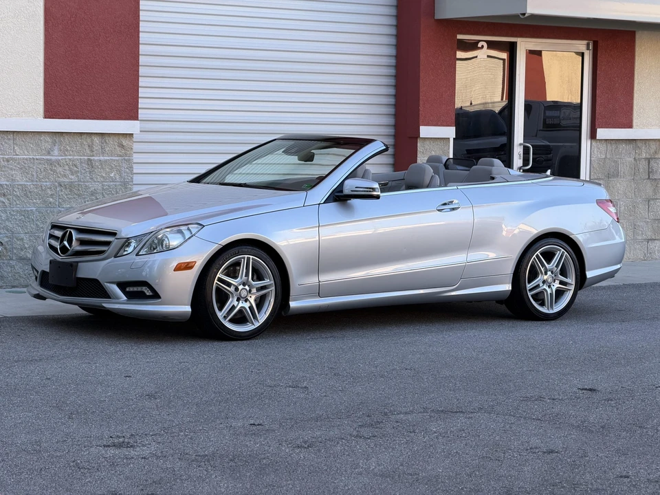 2011 Mercedes-Benz C207/A207 E-Class Coupe & Convertible - Image 2 of 31
