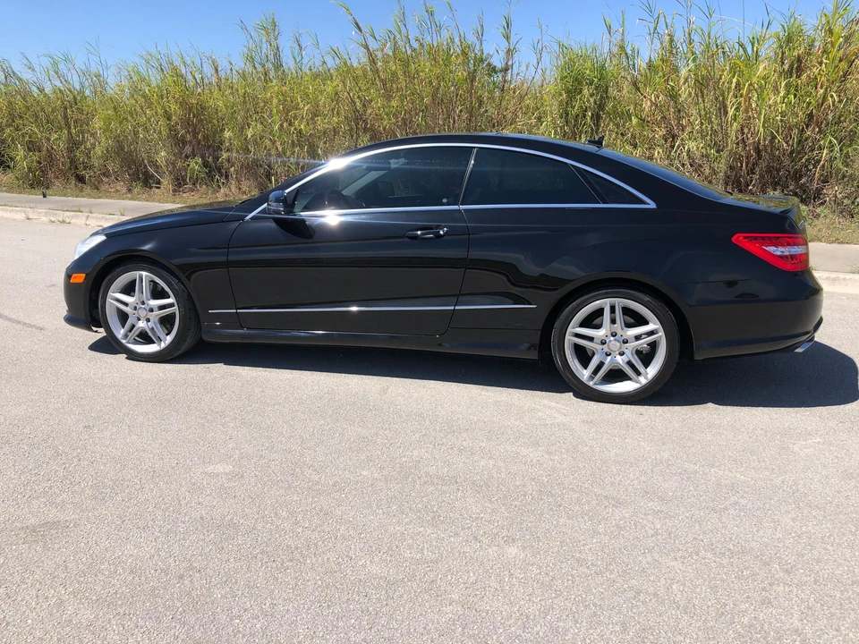 2011 Mercedes-Benz C207/A207 E-Class Coupe & Convertible - Image 11 of 31