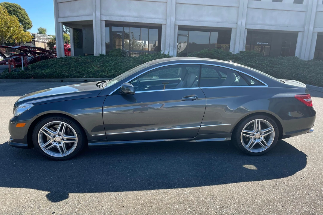 2011 Mercedes-Benz C207/A207 E-Class Coupe & Convertible - Image 3 of 31