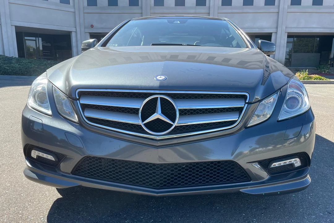 2011 Mercedes-Benz C207/A207 E-Class Coupe & Convertible - Image 2 of 31