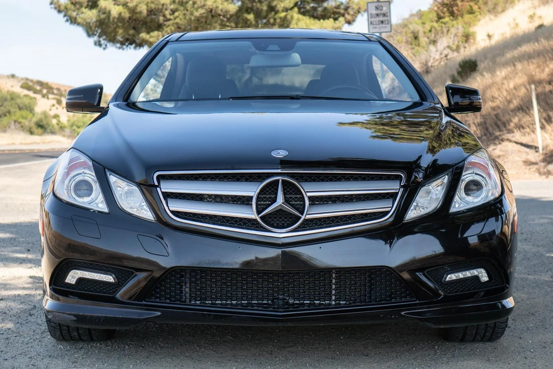 2011 Mercedes-Benz C207/A207 E-Class Coupe & Convertible - Image 2 of 19