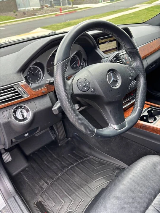 2011 Mercedes-Benz W212 E-Class - Image 6 of 19