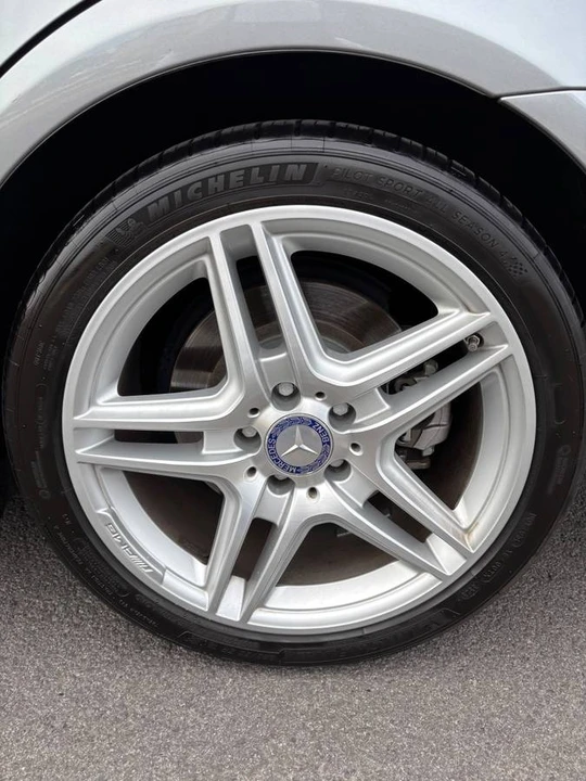 2011 Mercedes-Benz W212 E-Class - Image 3 of 19
