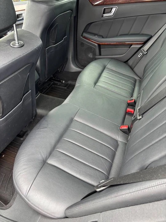 2011 Mercedes-Benz W212 E-Class - Image 8 of 19