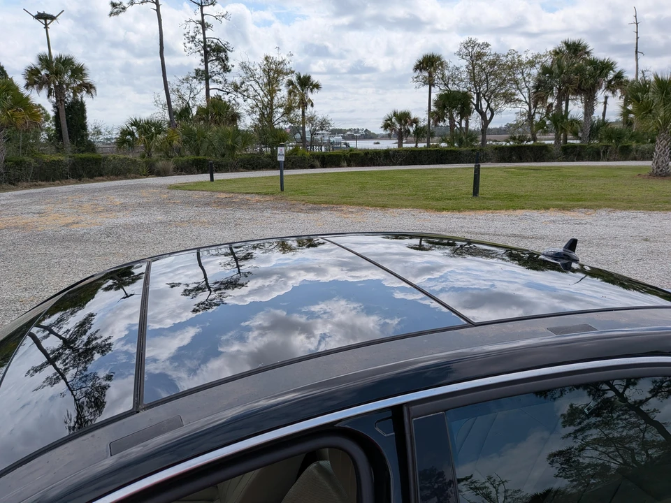 2011 Mercedes-Benz W212 E-Class - Image 11 of 31