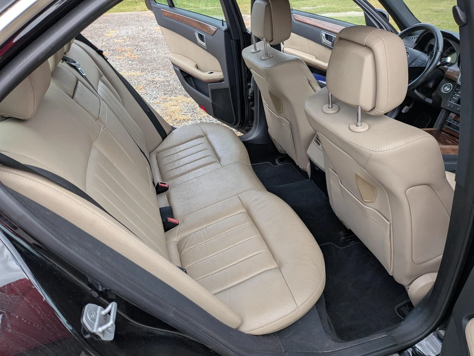 2011 Mercedes-Benz W212 E-Class - Image 23 of 31