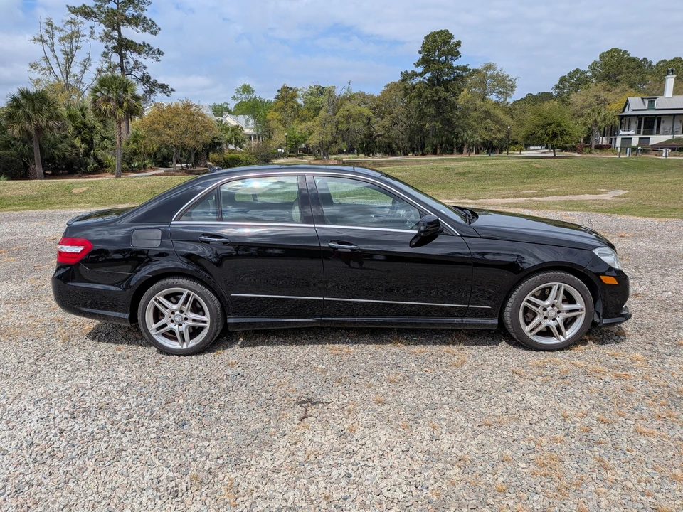 2011 Mercedes-Benz W212 E-Class - Image 9 of 31