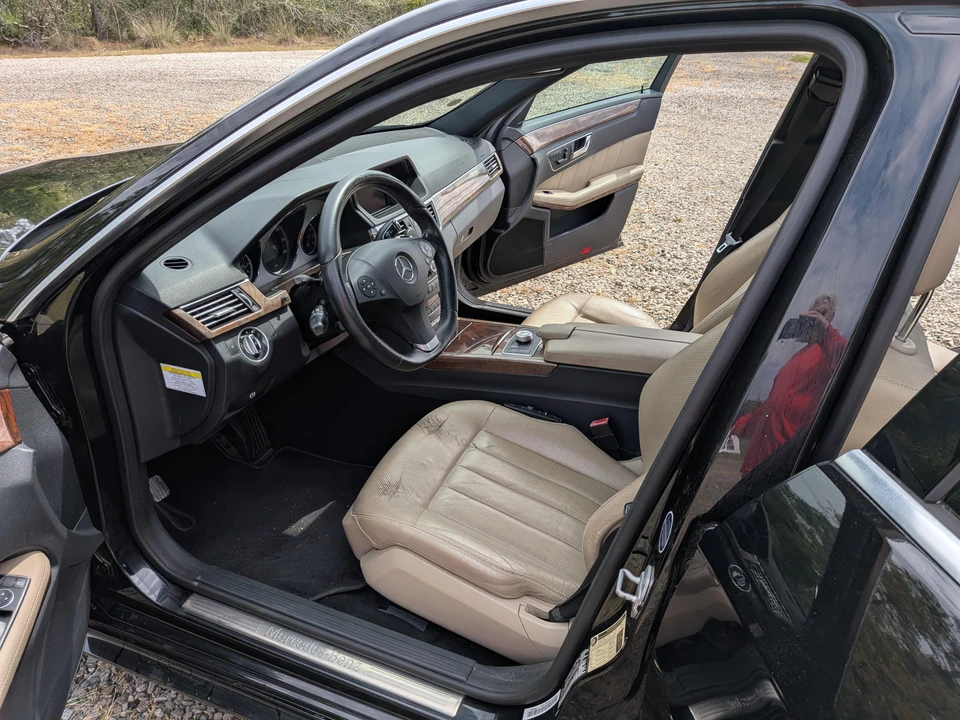 2011 Mercedes-Benz W212 E-Class - Image 24 of 31