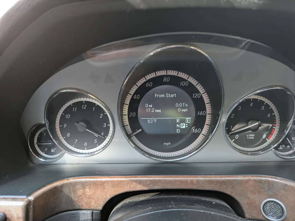2011 Mercedes-Benz W212 E-Class - Image 26 of 31