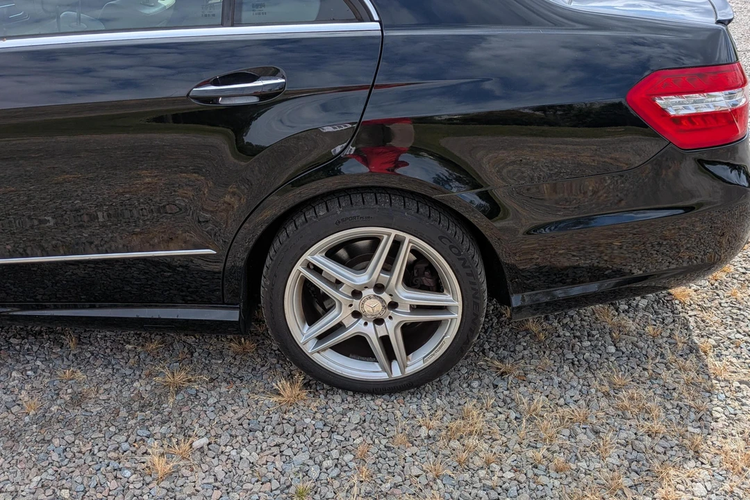 2011 Mercedes-Benz W212 E-Class - Image 14 of 31