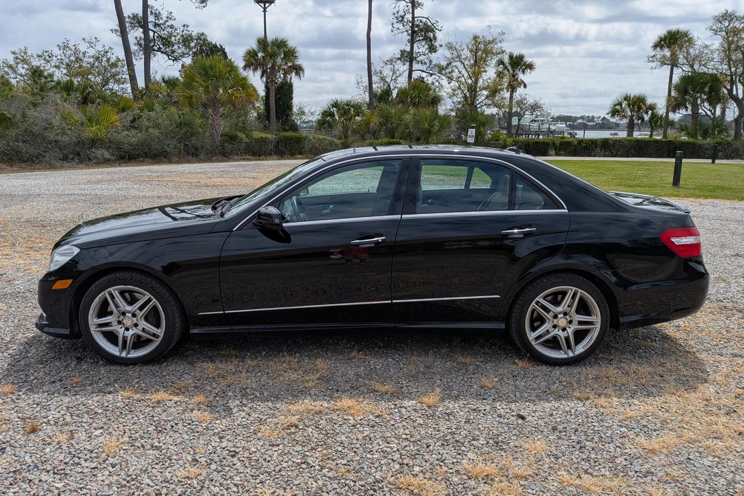 2011 Mercedes-Benz W212 E-Class - Image 3 of 31
