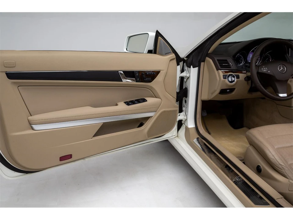2011 Mercedes-Benz W212 E-Class - Image 21 of 31
