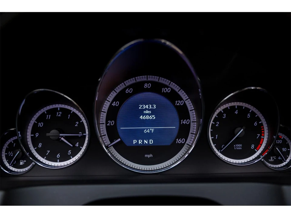 2011 Mercedes-Benz W212 E-Class - Image 25 of 31