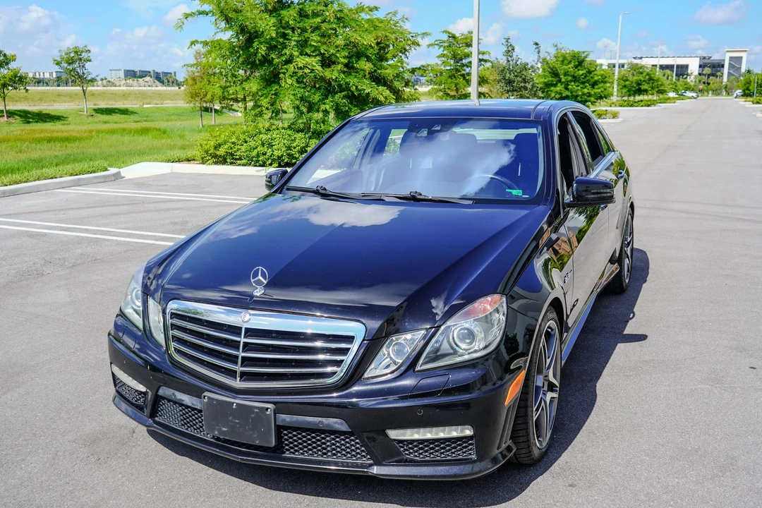 2011 Mercedes-Benz W212 E 63 AMG - Image 3 of 31