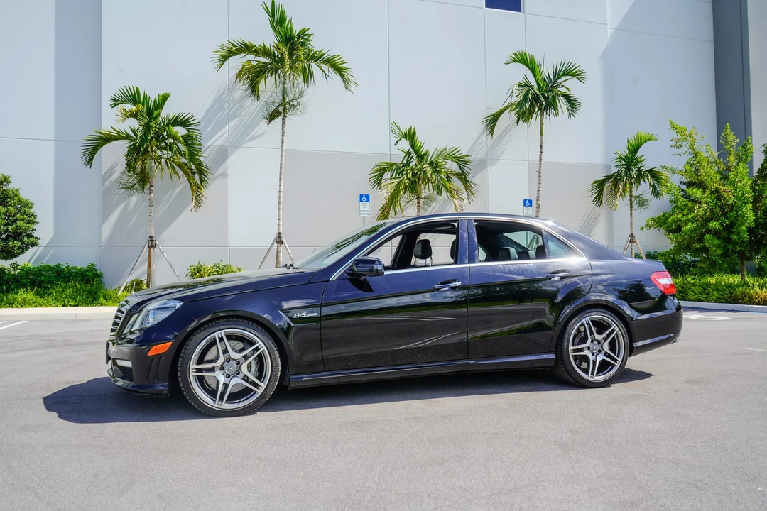 2011 Mercedes-Benz W212 E 63 AMG - Image 13 of 31