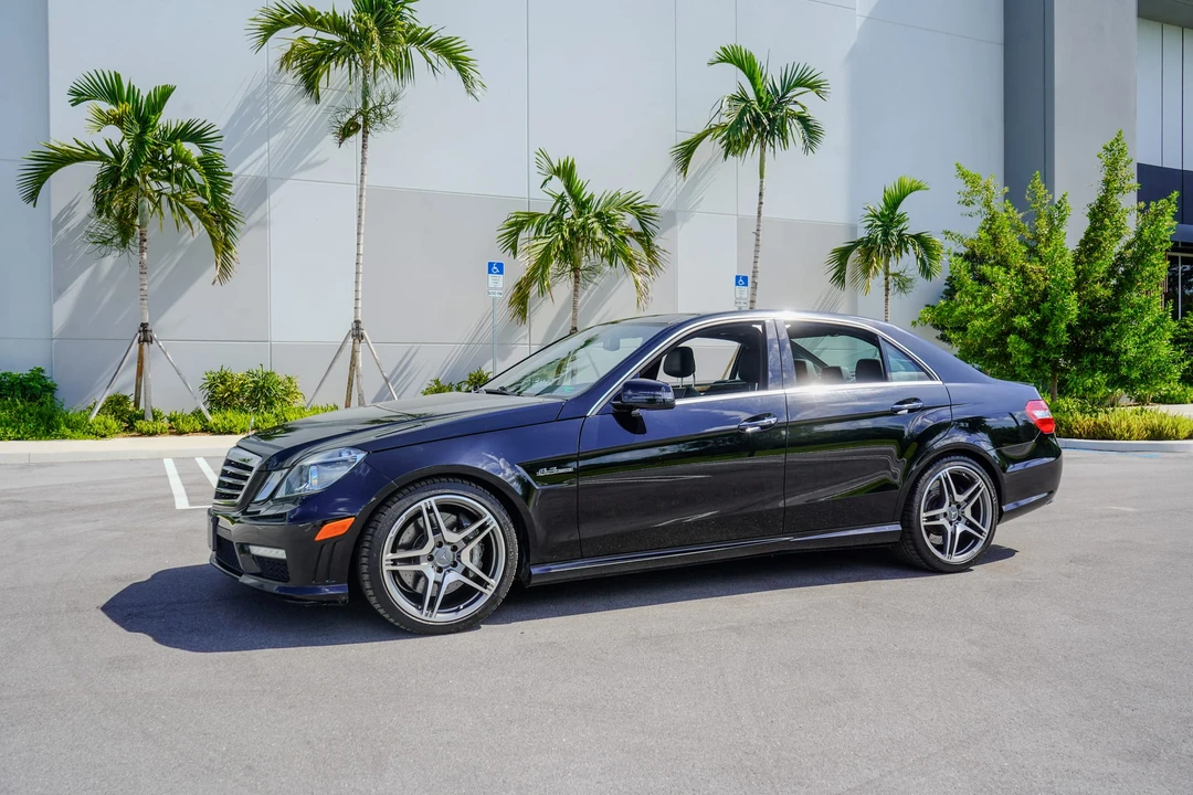 2011 Mercedes-Benz W212 E 63 AMG - Image 11 of 31