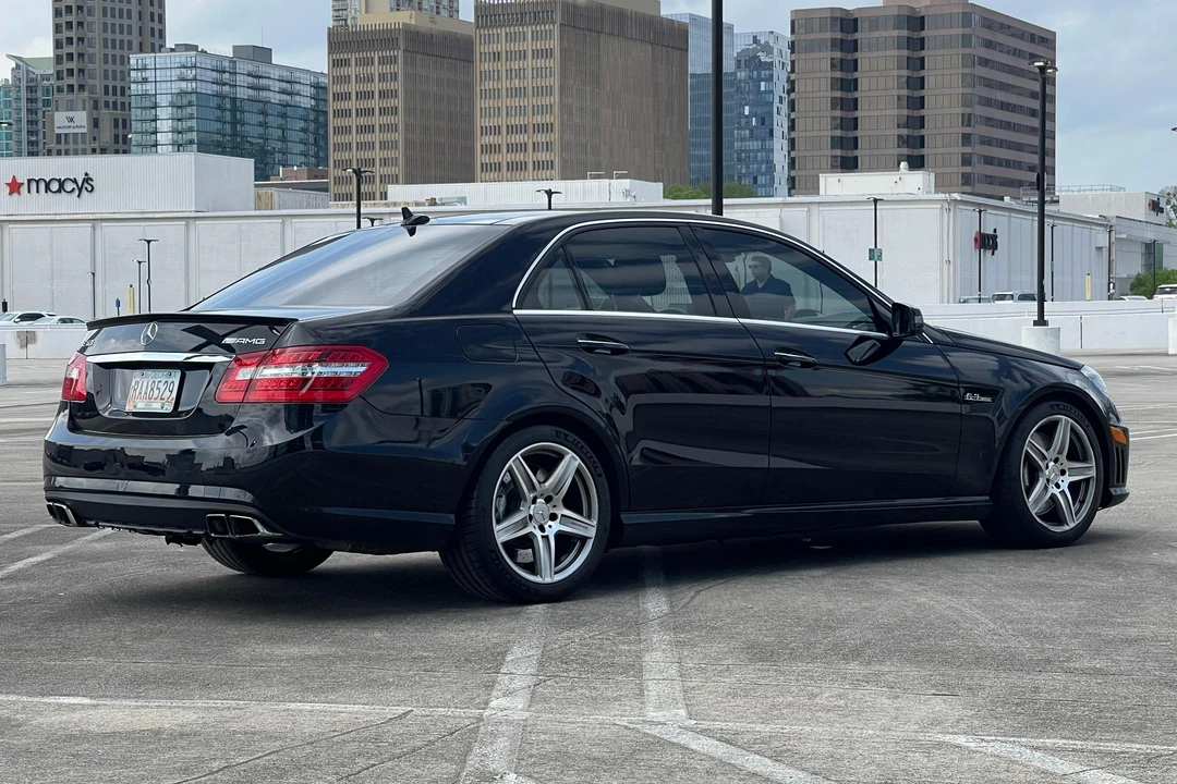 2011 Mercedes-Benz W212 E 63 AMG - Image 4 of 31
