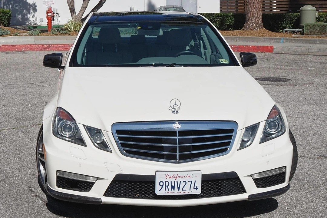 2011 Mercedes-Benz W212 E 63 AMG - Image 2 of 31