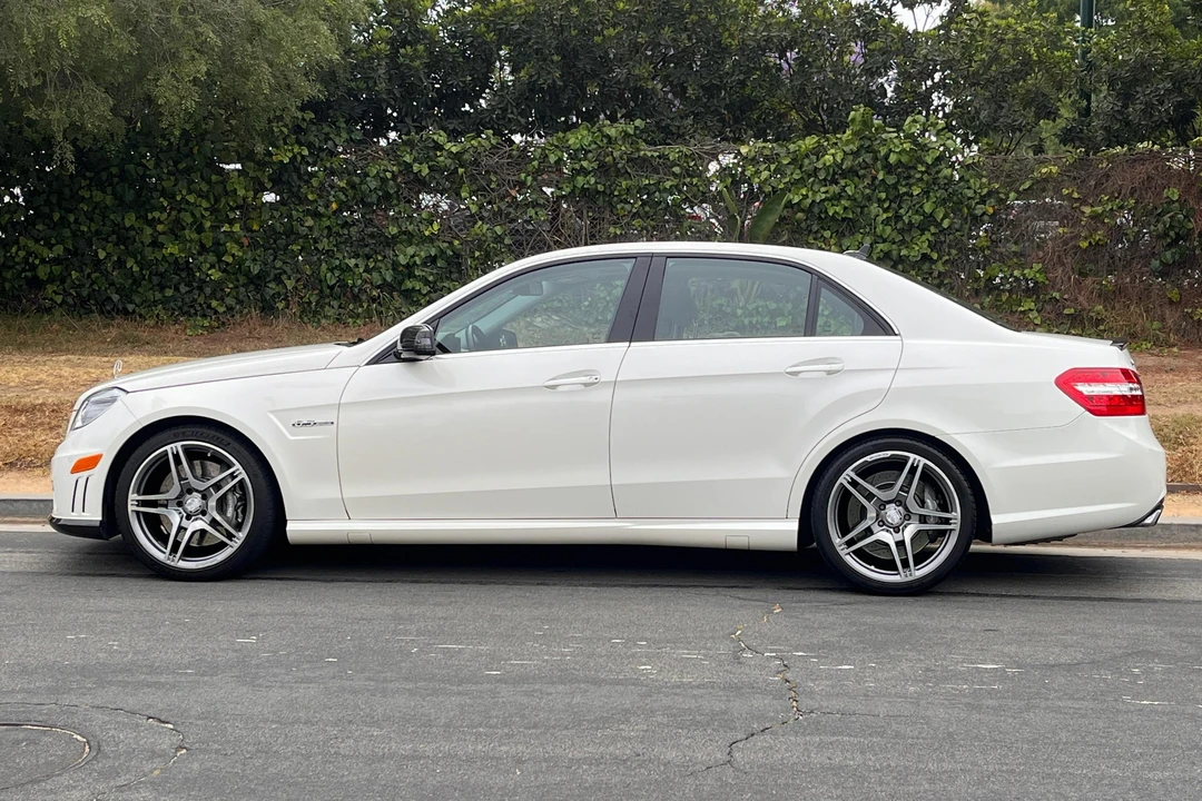 2011 Mercedes-Benz W212 E 63 AMG - Image 3 of 31