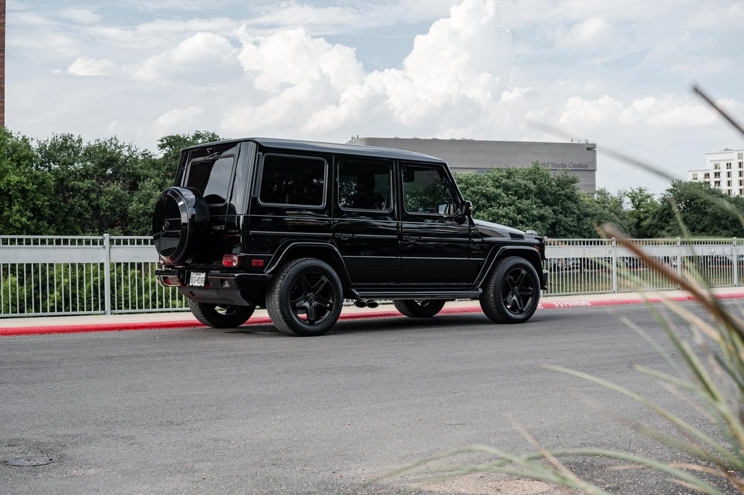 2011 Mercedes-Benz W463 G 36 & G 55 & G 63 & G 65 AMG 1st Gen - Image 10 of 31