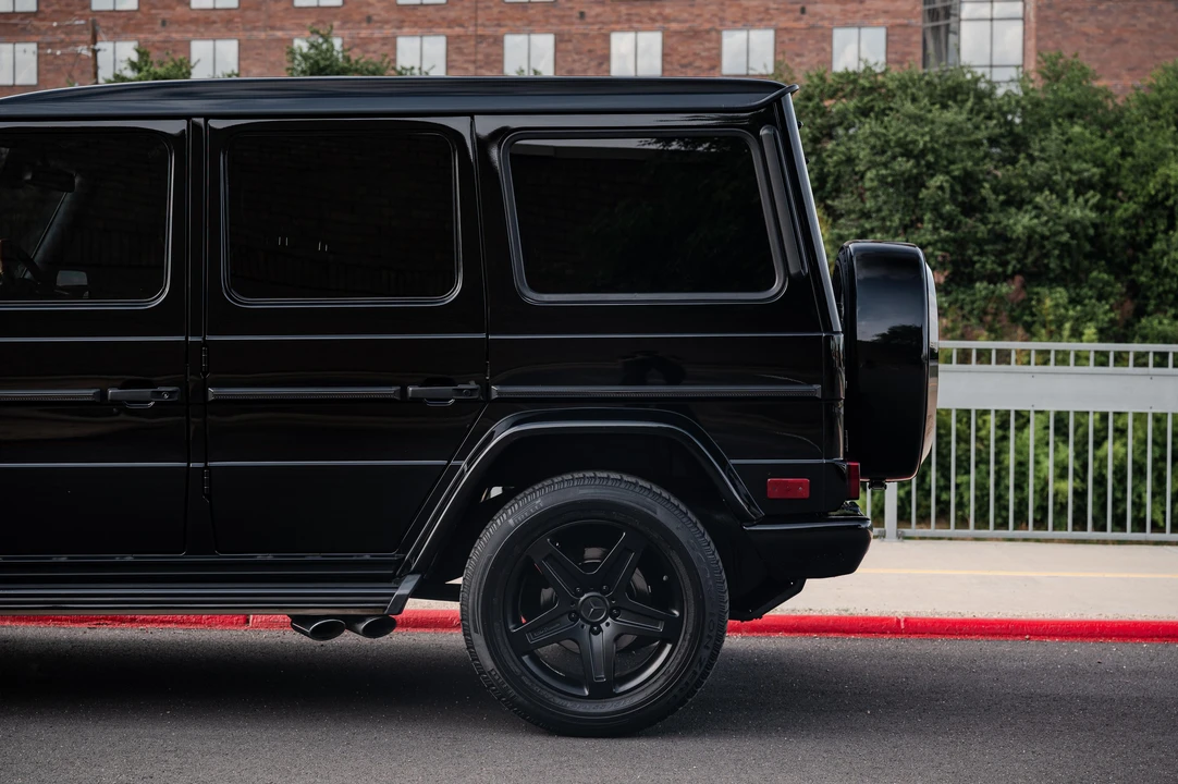 2011 Mercedes-Benz W463 G 36 & G 55 & G 63 & G 65 AMG 1st Gen - Image 16 of 31