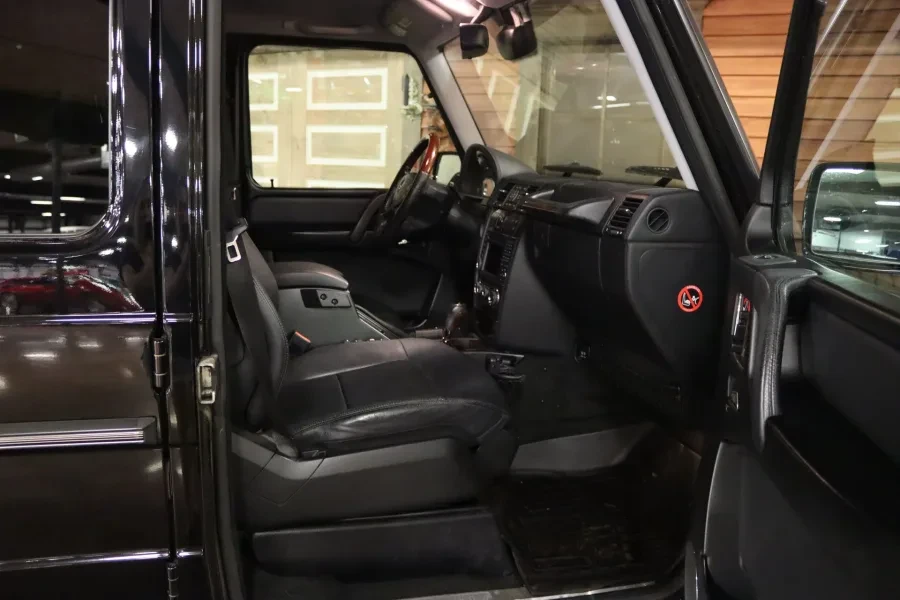2011 Mercedes-Benz W463 G-Class - Image 28 of 31