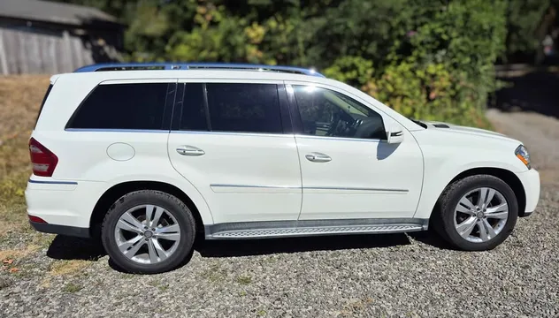 2011 Mercedes-Benz GL-Class GL 450 4MATIC Sport Utility 4D