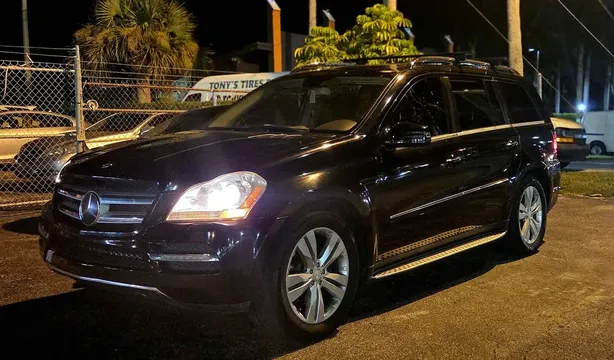 2011 Mercedes-Benz GL-Class GL 450 4MATIC Sport Utility 4D