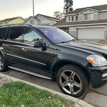 2011 Mercedes-Benz GL-Class GL 550 4MATIC Sport Utility 4D