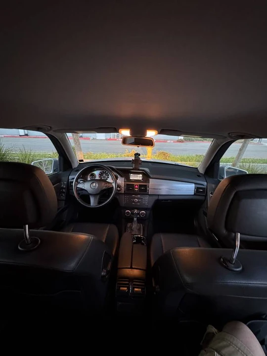 2010 Mercedes-Benz GLK-Class - Image 10 of 24