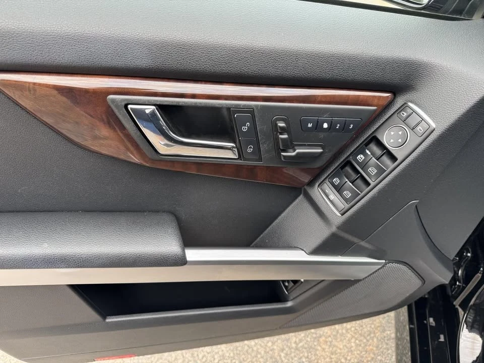 2011 Mercedes-Benz GLK-Class - Image 10 of 20