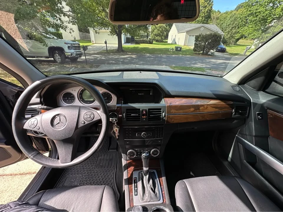 2011 Mercedes-Benz GLK-Class - Image 12 of 18