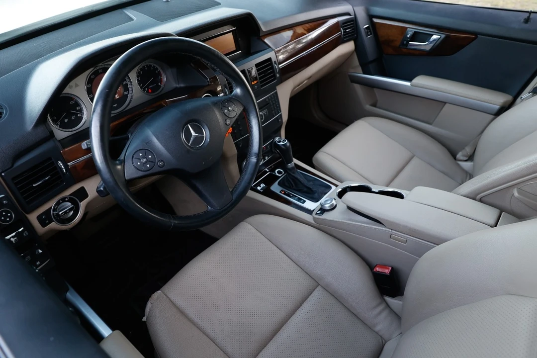 2011 Mercedes-Benz GLK-Class - Image 4 of 12