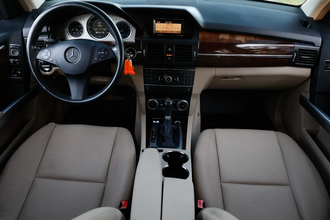 2011 Mercedes-Benz GLK-Class - Image 2 of 12