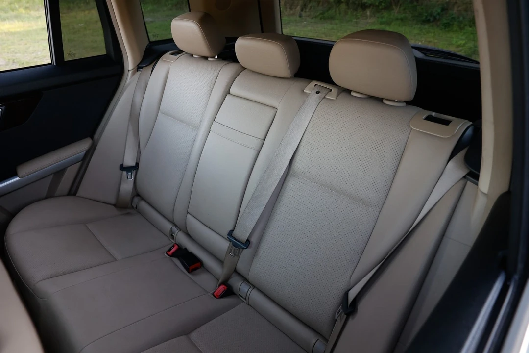 2011 Mercedes-Benz GLK-Class - Image 8 of 12