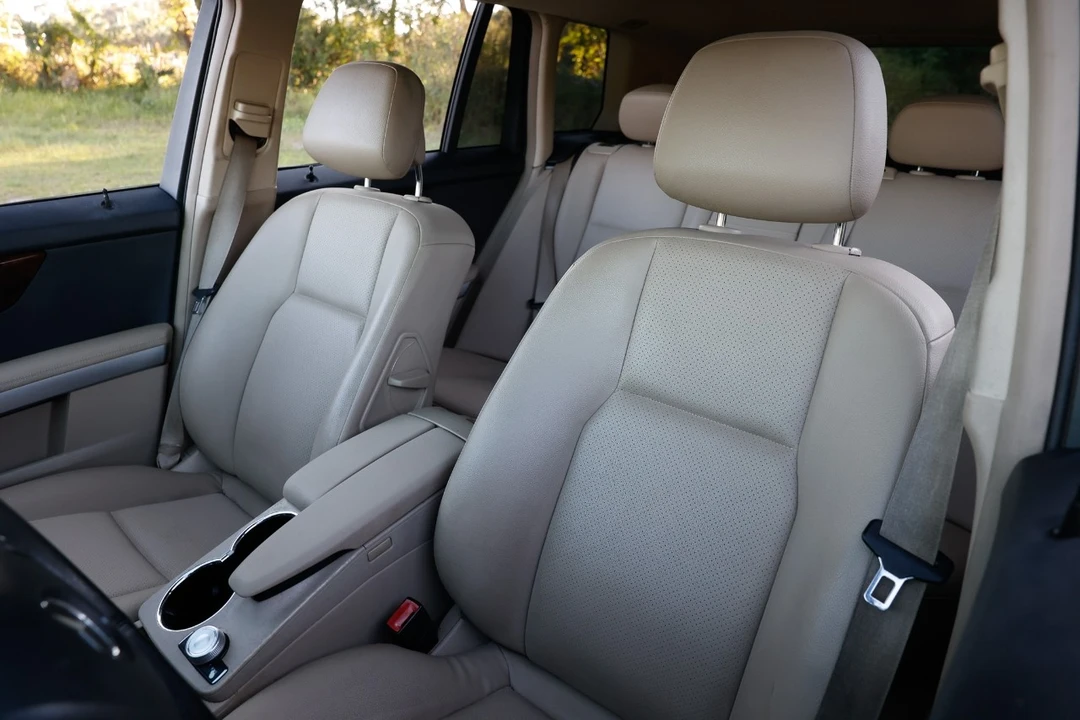 2011 Mercedes-Benz GLK-Class - Image 6 of 12