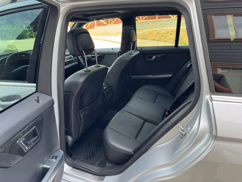 2011 Mercedes-Benz GLK-Class - Image 10 of 16