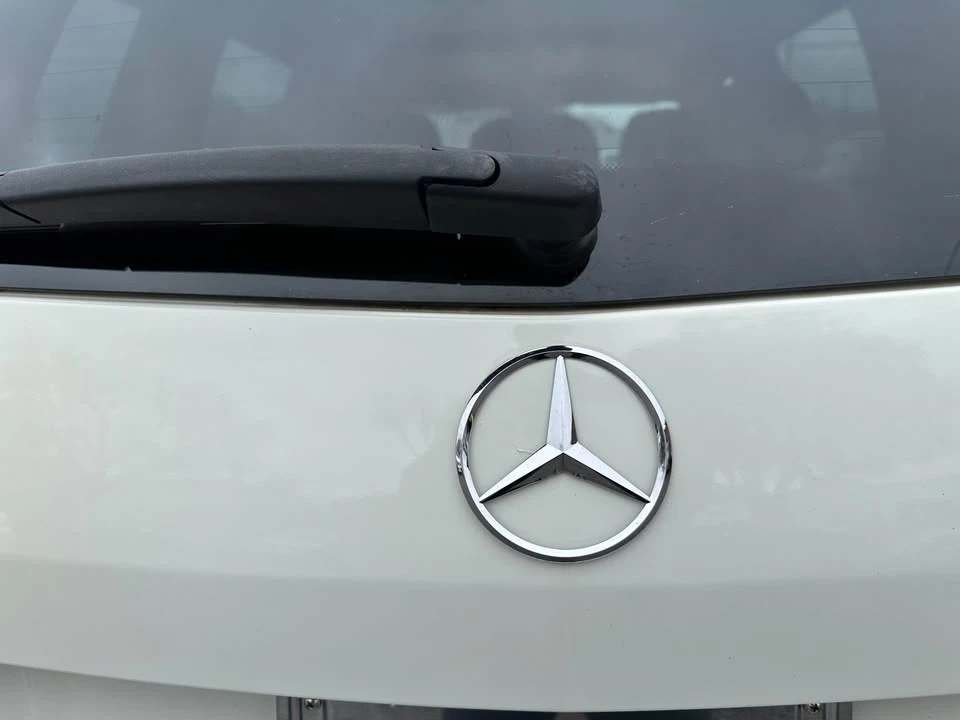 2011 Mercedes-Benz GLK-Class - Image 10 of 20