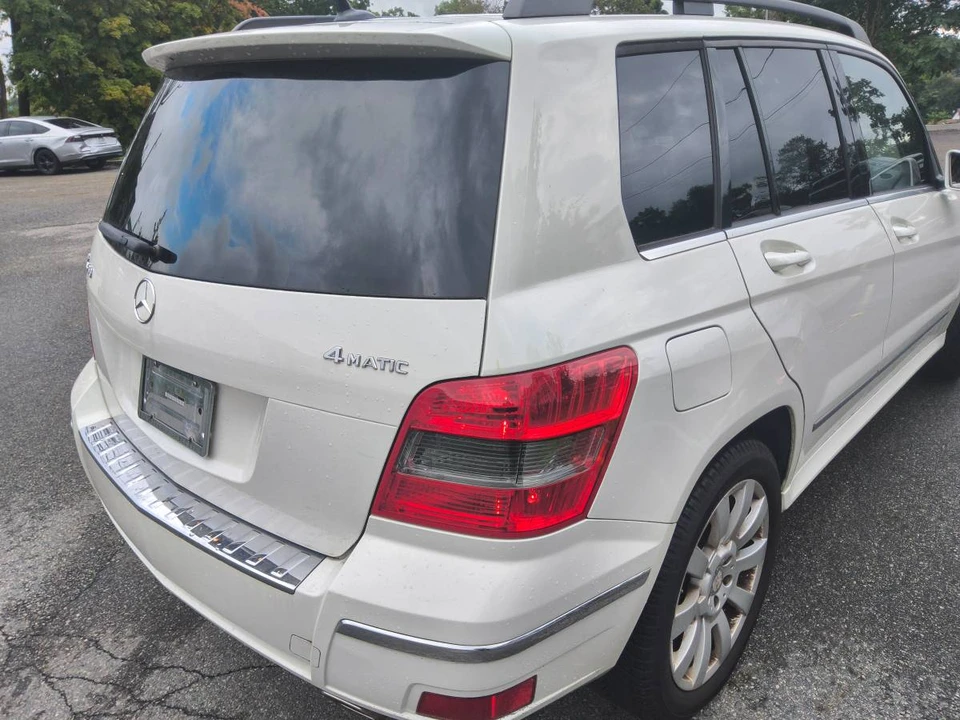 2011 Mercedes-Benz GLK-Class - Image 12 of 17