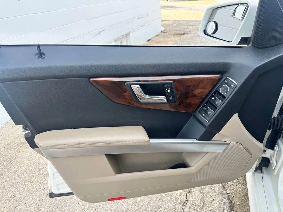 2011 Mercedes-Benz GLK-Class - Image 2 of 11