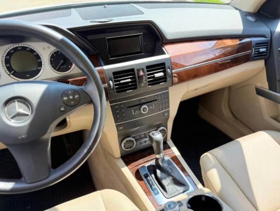 2011 Mercedes-Benz GLK-Class - Image 18 of 20