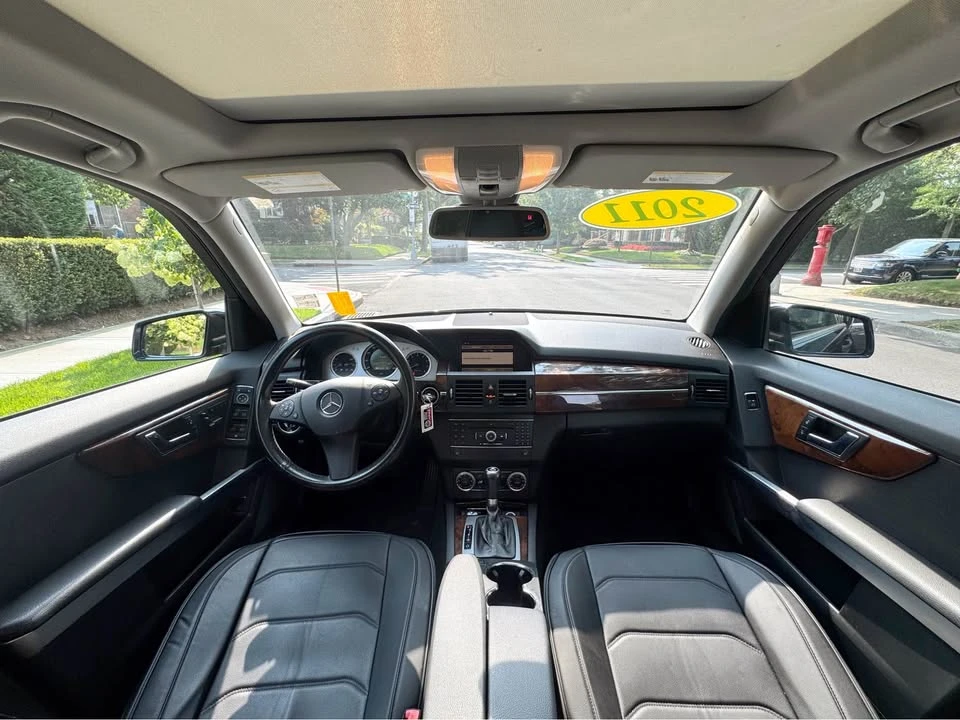 2011 Mercedes-Benz GLK-Class - Image 11 of 18