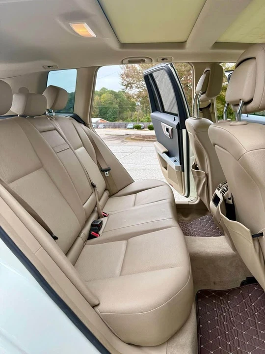 2011 Mercedes-Benz GLK-Class - Image 12 of 17