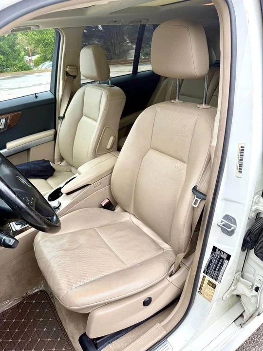 2011 Mercedes-Benz GLK-Class - Image 10 of 17