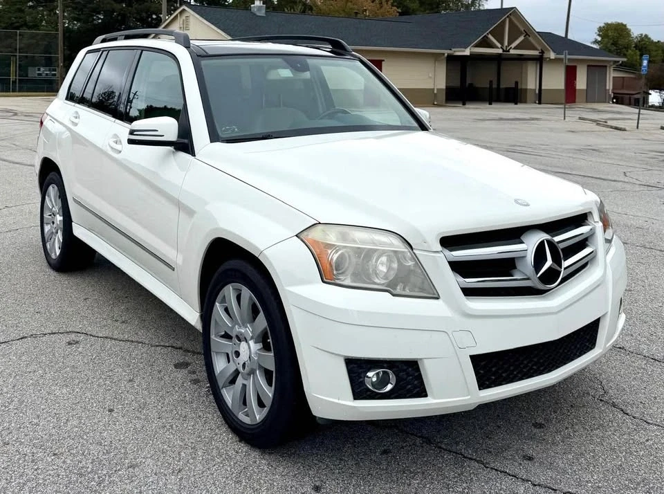 2011 Mercedes-Benz GLK-Class - Image 2 of 17