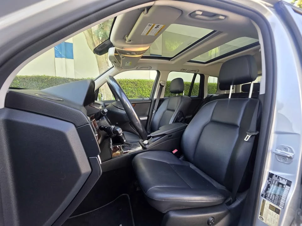 2011 Mercedes-Benz GLK-Class - Image 10 of 17