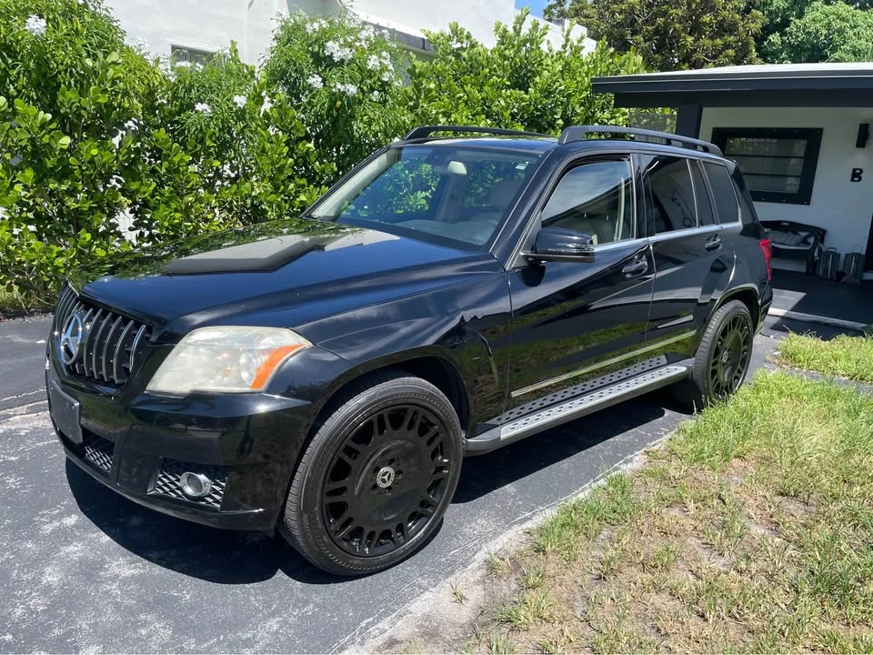 2011 Mercedes-Benz GLK-Class - Image 2 of 8