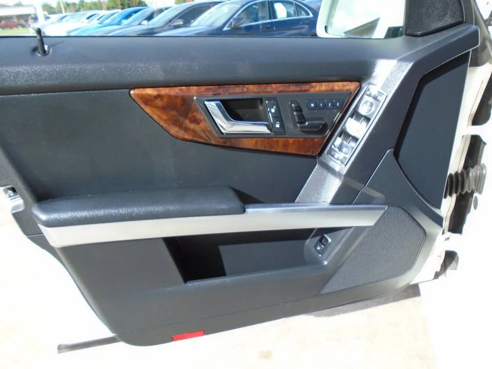 2011 Mercedes-Benz GLK-Class - Image 8 of 19